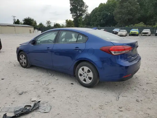 3KPFL4A71JE196415 2018 KIA FORTE - Image 2