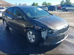 3KPFL4A71JE199265 2018 KIA FORTE