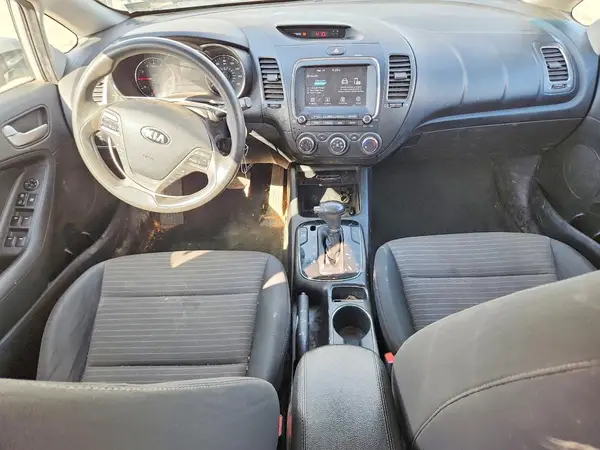 3KPFL4A71JE200642 2018 KIA FORTE - Image 8