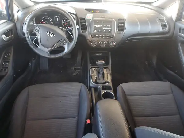3KPFL4A71JE201631 2018 KIA FORTE - Image 8