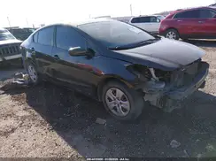 3KPFL4A71JE215111 2018 KIA FORTE
