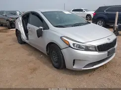 3KPFL4A71JE218221 2018 KIA FORTE