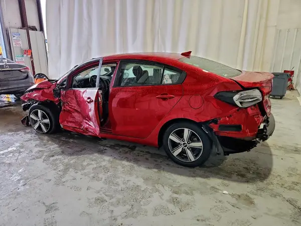 3KPFL4A71JE219854 2018 KIA FORTE - Image 2