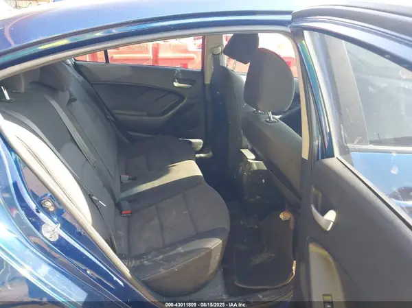 3KPFL4A71JE222446 2018 KIA FORTE - Image 8