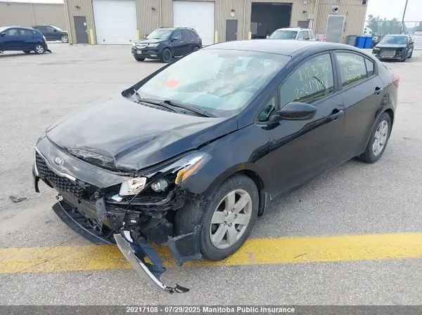 3KPFL4A71JE233740 2018 KIA FORTE - Image 2