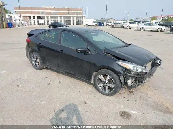 3KPFL4A71JE233852 2018 KIA FORTE - Image 1