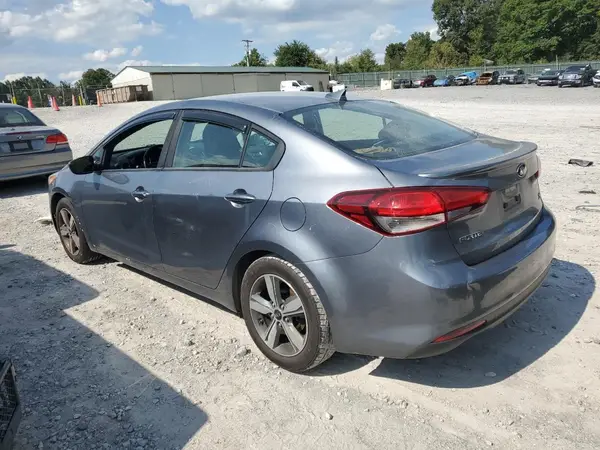 3KPFL4A71JE242390 2018 KIA FORTE - Image 2