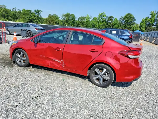 3KPFL4A71JE257522 2018 KIA FORTE - Image 2