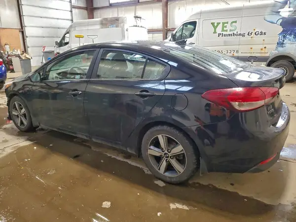 3KPFL4A71JE268410 2018 KIA FORTE - Image 2