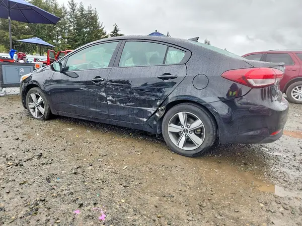 3KPFL4A71JE272697 2018 KIA FORTE - Image 2
