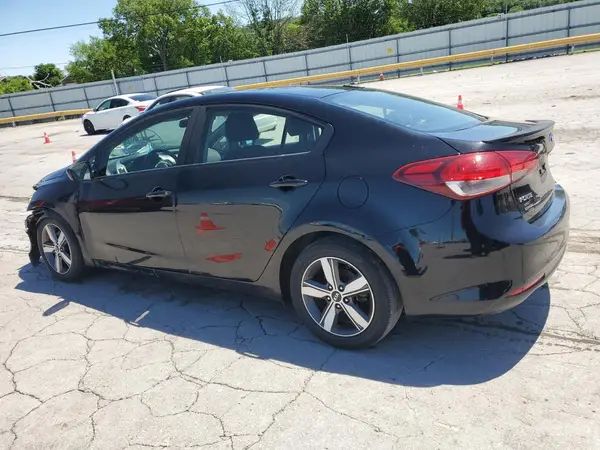 3KPFL4A71JE275390 2018 KIA FORTE - Image 2