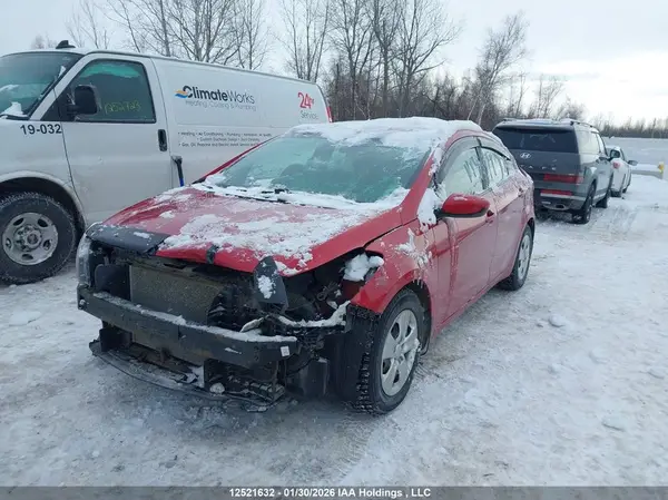 3KPFL4A72HE009208 2017 KIA FORTE - Image 2