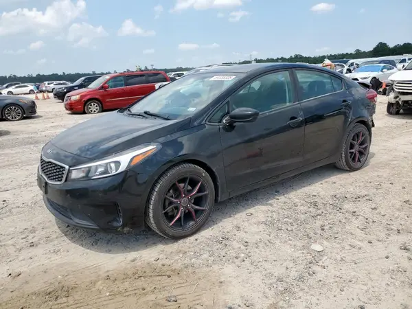 3KPFL4A72HE014327 2017 KIA FORTE - Image 1