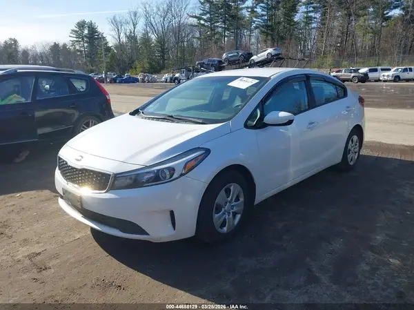 3KPFL4A72HE014697 2017 KIA FORTE - Image 2