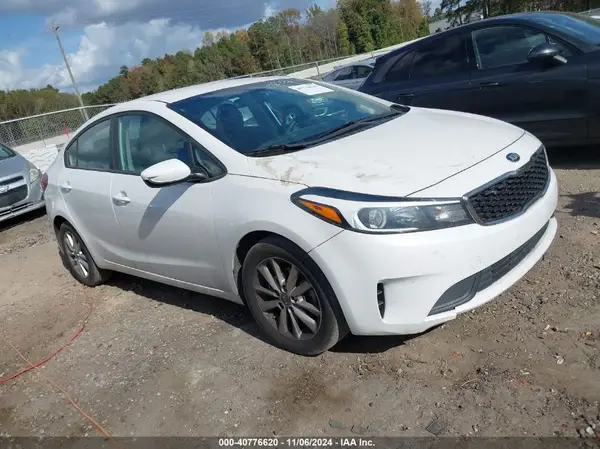 3KPFL4A72HE022184 2017 KIA FORTE - Image 1