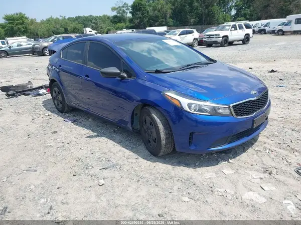 3KPFL4A72HE023903 2017 KIA FORTE - Image 1