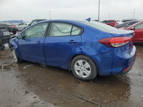 3KPFL4A72HE035274 2017 KIA FORTE - Image 2