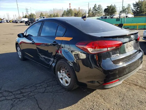 3KPFL4A72HE041544 2017 KIA FORTE - Image 2