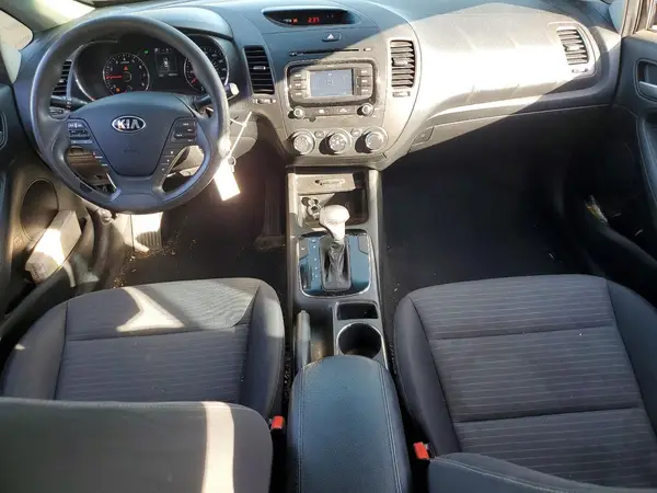 3KPFL4A72HE041544 2017 KIA FORTE - Image 8