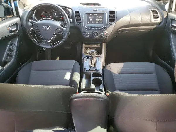 3KPFL4A72HE047439 2017 KIA FORTE - Image 8