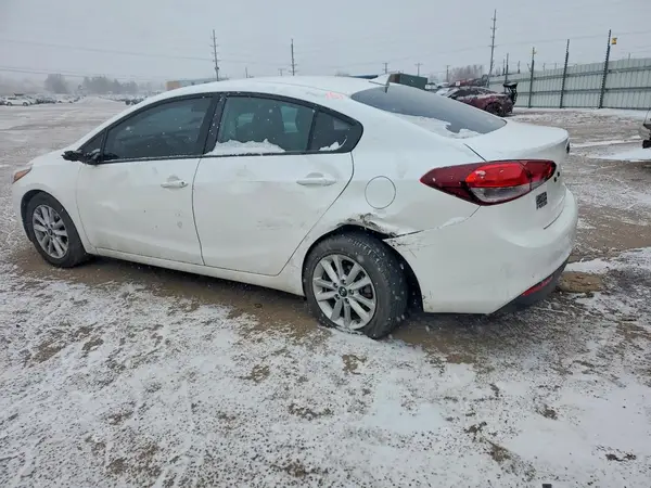 3KPFL4A72HE048154 2017 KIA FORTE - Image 2