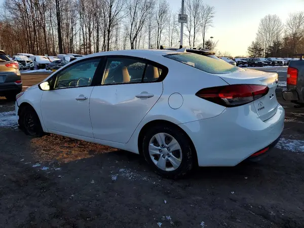 3KPFL4A72HE053192 2017 KIA FORTE - Image 2