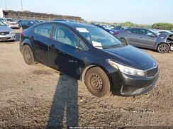 3KPFL4A72HE055864 2017 KIA FORTE