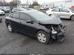 3KPFL4A72HE061471 2017 KIA FORTE