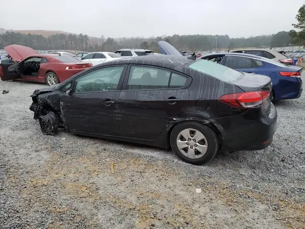 3KPFL4A72HE066864 2017 KIA FORTE - Image 2