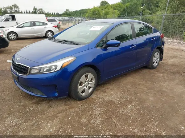 3KPFL4A72HE068887 2017 KIA FORTE - Image 2