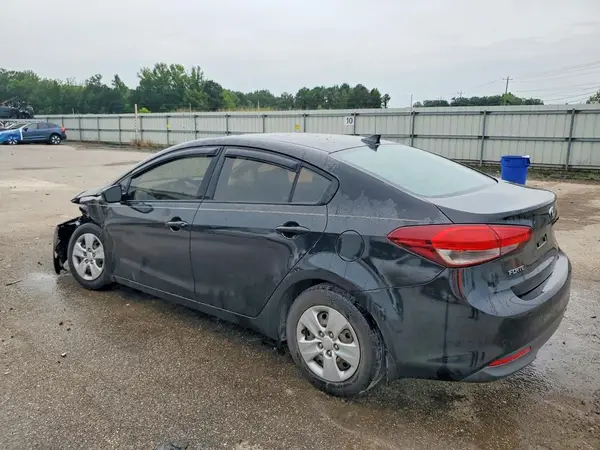 3KPFL4A72HE074978 2017 KIA FORTE - Image 2