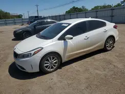3KPFL4A72HE075855 2017 KIA FORTE