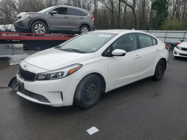 3KPFL4A72HE089318 2017 KIA FORTE - Image 1