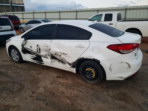 3KPFL4A72HE094535 2017 KIA FORTE - Image 2