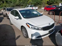 3KPFL4A72HE097810 2017 KIA FORTE