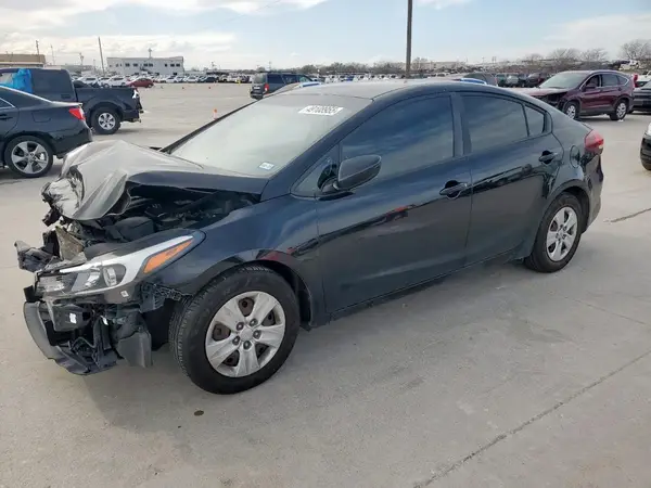 3KPFL4A72HE102598 2017 KIA FORTE - Image 1