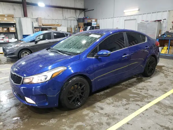 3KPFL4A72HE107705 2017 KIA FORTE - Image 1