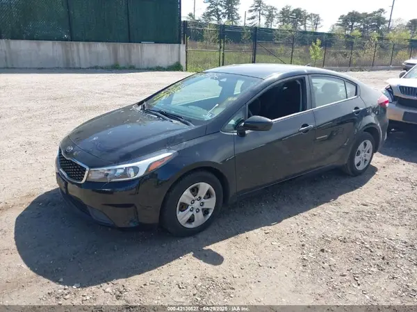 3KPFL4A72HE109731 2017 KIA FORTE - Image 2