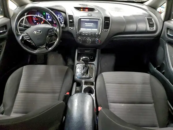 3KPFL4A72HE112323 2017 KIA FORTE - Image 8
