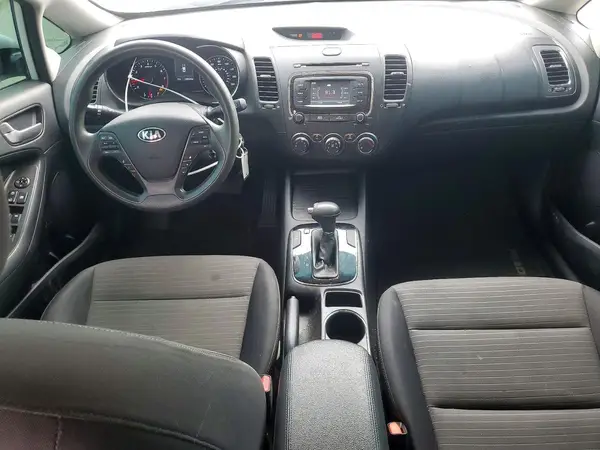3KPFL4A72HE113956 2017 KIA FORTE - Image 8