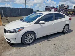 3KPFL4A72HE137688 2017 KIA FORTE
