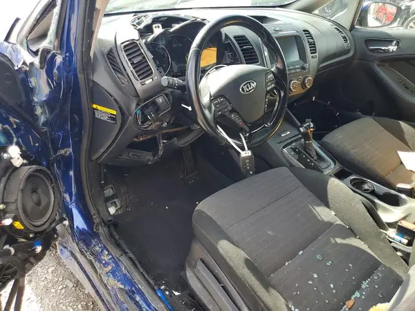3KPFL4A72HE141272 2017 KIA FORTE - Image 8