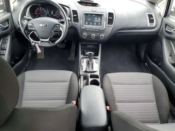 3KPFL4A72HE144219 2017 KIA FORTE - Image 8