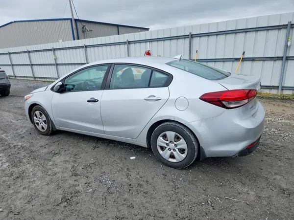 3KPFL4A72HE145967 2017 KIA FORTE - Image 2