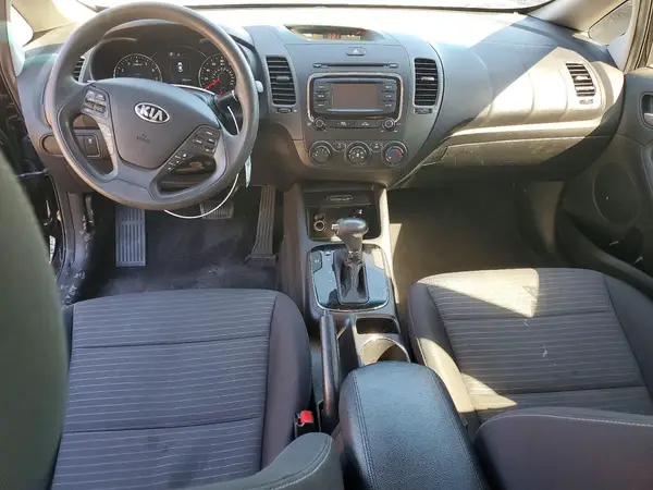 3KPFL4A72HE150022 2017 KIA FORTE - Image 8
