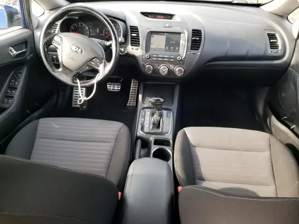 3KPFL4A72HE154037 2017 KIA FORTE - Image 8