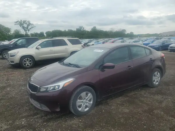 3KPFL4A72HE159108 2017 KIA FORTE - Image 1