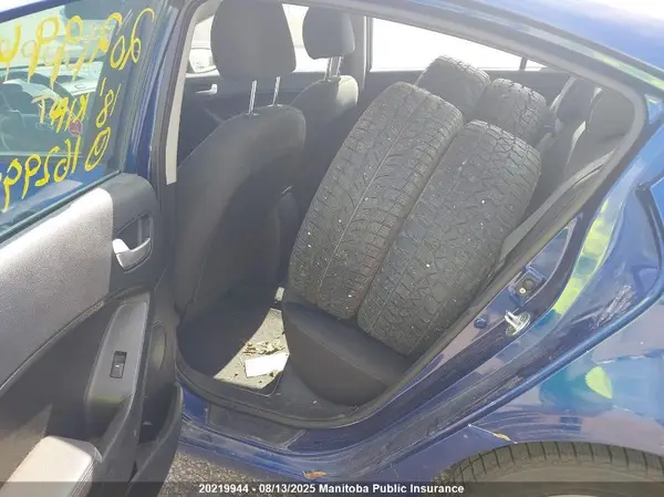 3KPFL4A72JE162998 2018 KIA FORTE - Image 8