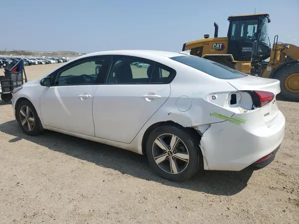 3KPFL4A72JE163746 2018 KIA FORTE - Image 2