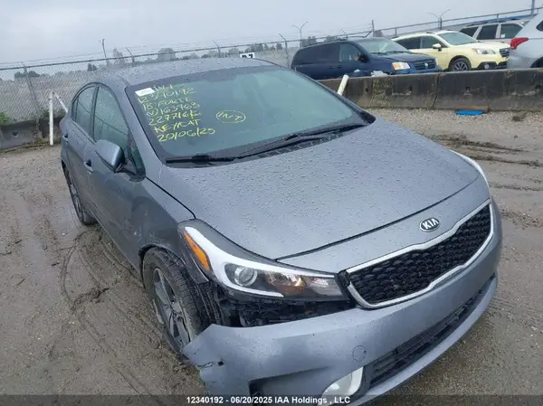 3KPFL4A72JE163763 2018 KIA FORTE - Image 1